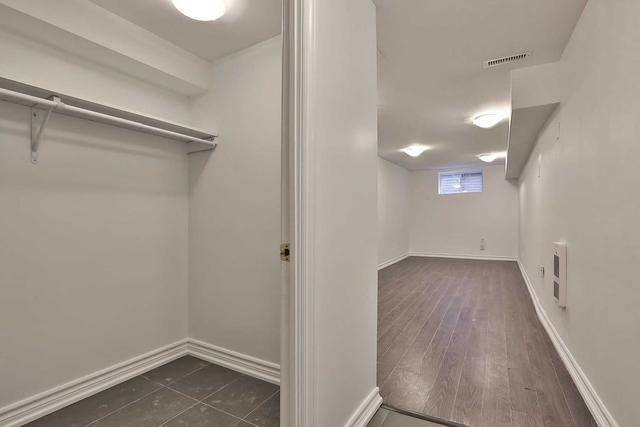 bsmt - 366 Balliol St, Condo with 2 bedrooms, 1 bathrooms and 1 parking in Toronto ON | Image 9