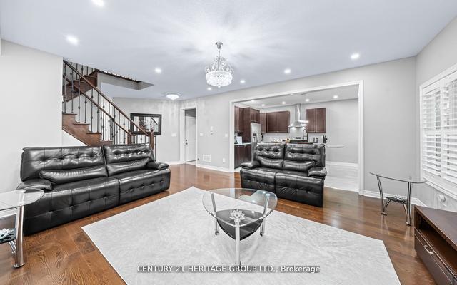 66 Romanelli Cres, House detached with 4 bedrooms, 3 bathrooms and 4 parking in Bradford West Gwillimbury ON | Image 38