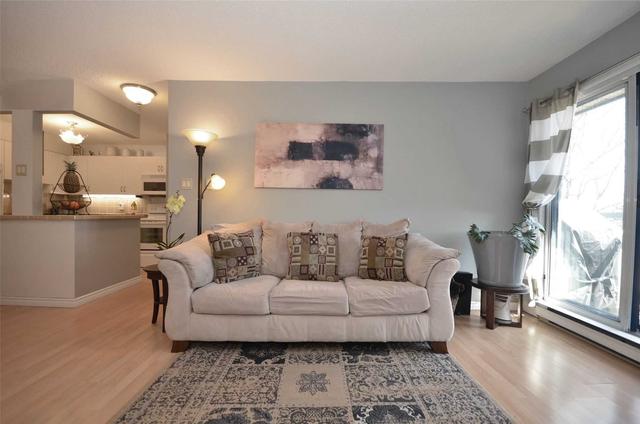 334 - 65 Trailwood Dr, Condo with 2 bedrooms, 2 bathrooms and 1 parking in Mississauga ON | Image 8