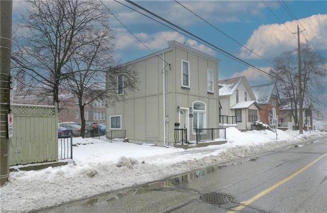 163 Lancaster Street E, House detached with 3 bedrooms, 1 bathrooms and 2 parking in Kitchener ON | Image 1