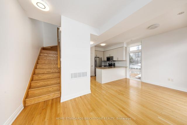 10 - 11 Eldora Ave, Townhouse with 2 bedrooms, 2 bathrooms and 1 parking in Toronto ON | Image 9