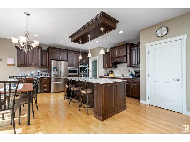 5543 Conestoga St Nw, House detached with 5 bedrooms, 3 bathrooms and 6 parking in Edmonton AB | Image 34