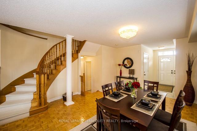 19 Royal Appian Cres, House semidetached with 4 bedrooms, 4 bathrooms and 4 parking in Vaughan ON | Image 2