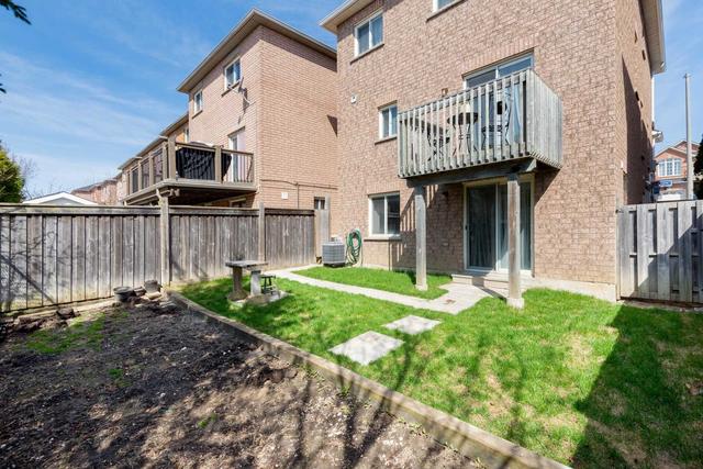 109 Beaverbrook Cres, House detached with 3 bedrooms, 4 bathrooms and 4 parking in Vaughan ON | Image 32
