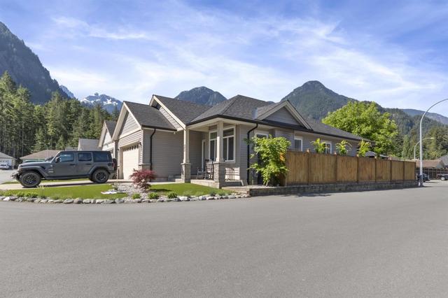 71 - 20118 Beacon Road, House detached with 3 bedrooms, 2 bathrooms and null parking in Hope BC | Image 2