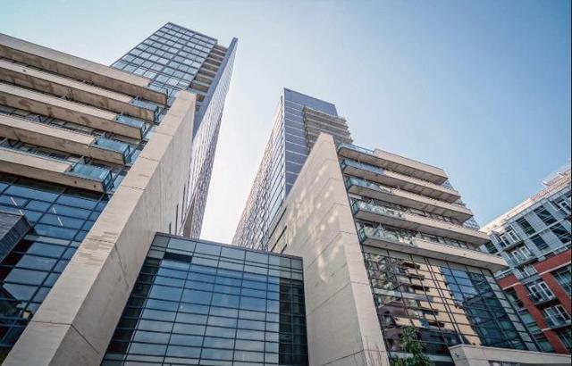 1708E - 36 Lisgar St, Condo with 1 bedrooms, 2 bathrooms and null parking in Toronto ON | Image 1