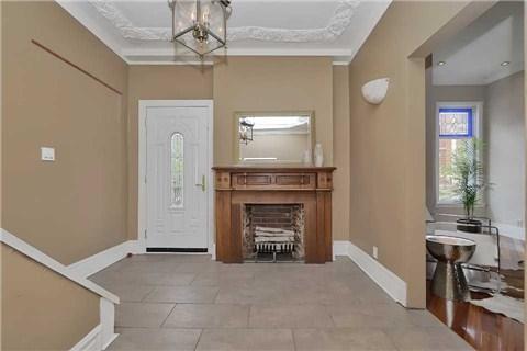 257 Osler St, House semidetached with 3 bedrooms, 2 bathrooms and 1 parking in Toronto ON | Image 2