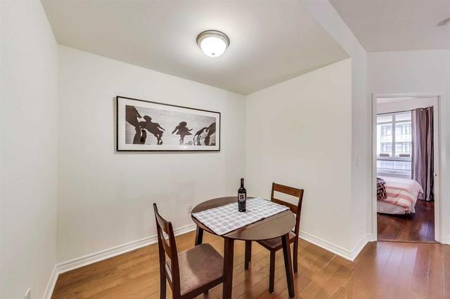 413 - 18 Kenaston Gdns, Condo with 1 bedrooms, 1 bathrooms and 1 parking in Toronto ON | Image 2