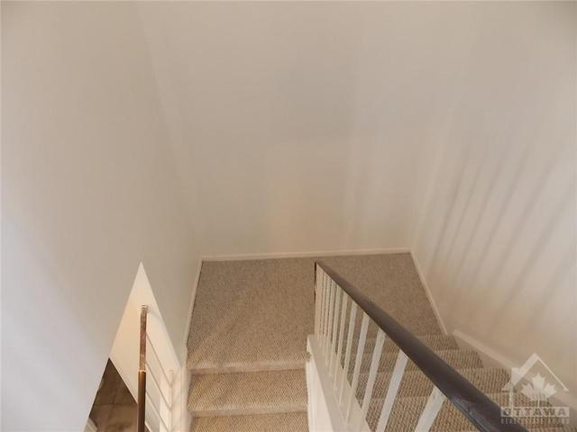 99 Compata Way, Townhouse with 3 bedrooms, 2 bathrooms and 2 parking in Ottawa ON | Image 11