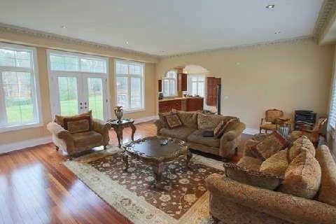 36 Algonquin Forest Dr, House detached with 4 bedrooms, 5 bathrooms and 20 parking in Aurora ON | Image 11