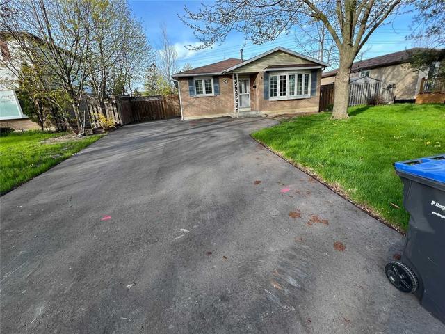 upper - 34 Finsbury Dr E, House detached with 3 bedrooms, 2 bathrooms and 4 parking in Brampton ON | Image 12