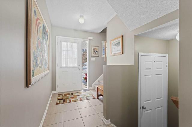 24 Peartree Crt, House attached with 3 bedrooms, 3 bathrooms and 2 parking in Barrie ON | Image 34