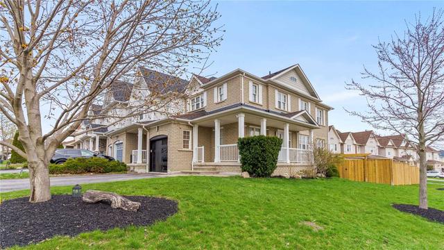 168 Kirkland Pl, House attached with 3 bedrooms, 4 bathrooms and 5 parking in Whitby ON | Image 12