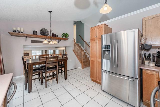 43 Abbeywood Cres, House detached with 4 bedrooms, 4 bathrooms and 4 parking in Guelph ON | Image 3
