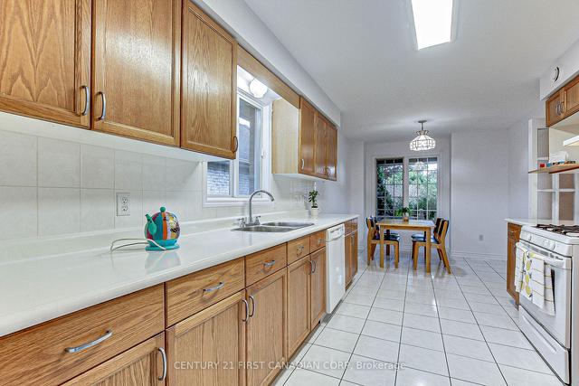 757 Guildwood Blvd, House detached with 2 bedrooms, 3 bathrooms and 4 parking in London ON | Image 2