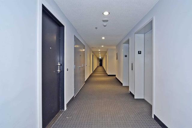 923 - 22 East Haven Dr, Condo with 2 bedrooms, 2 bathrooms and 1 parking in Toronto ON | Image 3