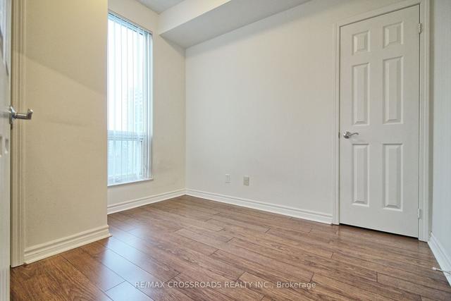 810 - 18 Holmes Ave, Condo with 2 bedrooms, 2 bathrooms and 1 parking in Toronto ON | Image 12