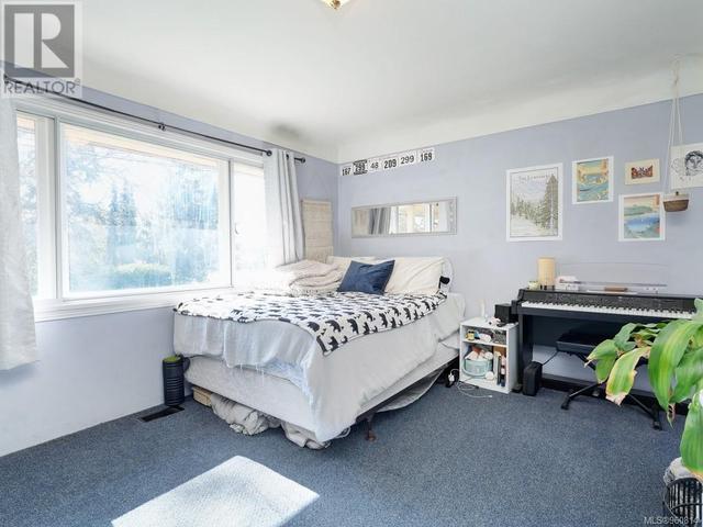 1636 San Juan Ave, House detached with 4 bedrooms, 3 bathrooms and 4 parking in Saanich BC | Image 10