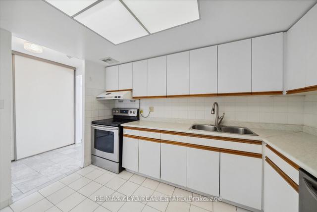 511 - 225 Bamburgh Circ, Condo with 2 bedrooms, 2 bathrooms and 1 parking in Toronto ON | Image 25