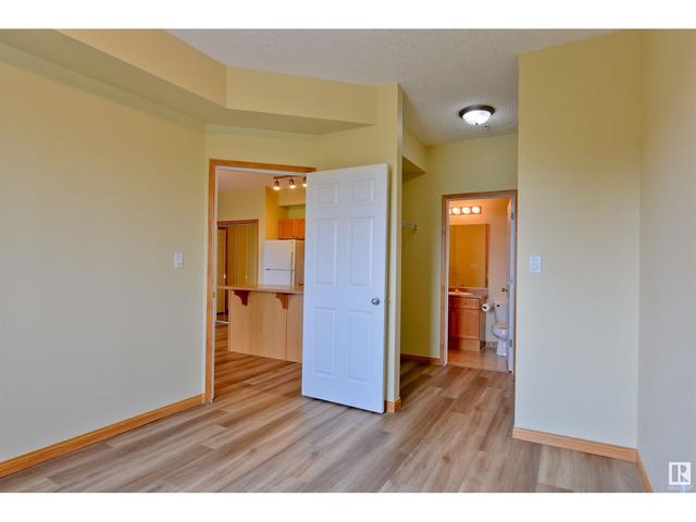 207 - 10118 95 St Nw, Condo with 2 bedrooms, 2 bathrooms and 1 parking in Edmonton AB | Image 10