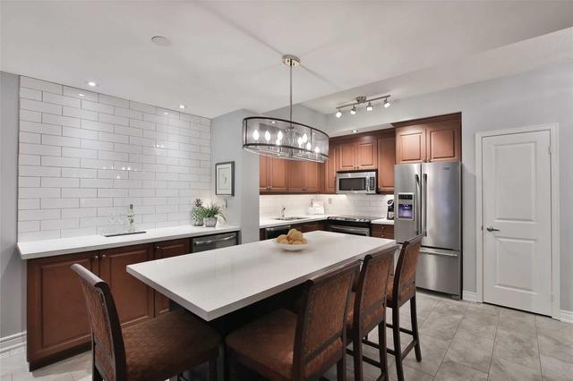 11 Bastion St, Condo with 2 bedrooms, 1 bathrooms and 1 parking in Toronto ON | Image 10