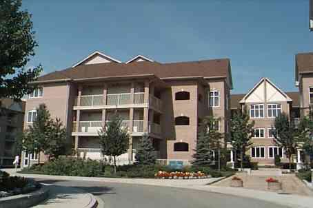 100 - 55 Bristol Rd E, Condo with 3 bedrooms, 1 bathrooms and 2 parking in Mississauga ON | Image 1