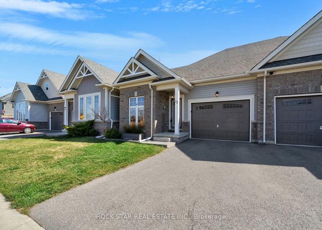 22 Dorchester Blvd S, House attached with 2 bedrooms, 3 bathrooms and 2 parking in St. Catharines ON | Image 12