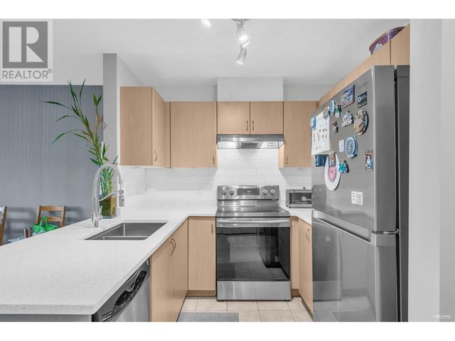 ph10 - 5438 Rupert Street, Condo with 2 bedrooms, 2 bathrooms and 1 parking in Vancouver BC | Image 14