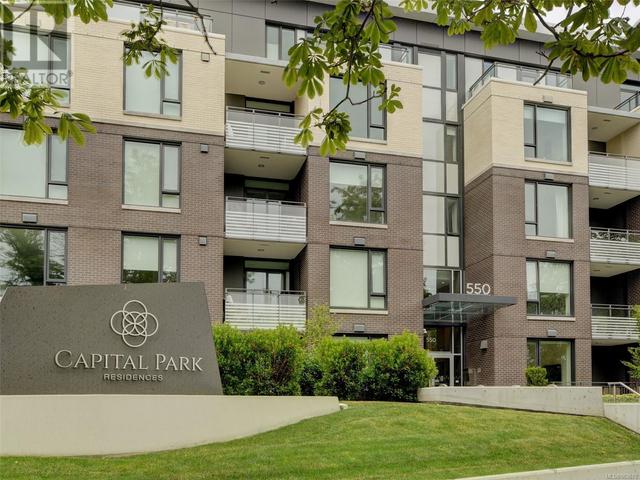 CAPITAL PARK @ 550 MICHIGAN ST, THE BOUTIQUE BLD WITH ONLY 36 DOORS. | Image 45