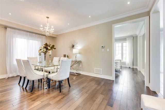 705 Emily Grve, House detached with 4 bedrooms, 4 bathrooms and 6 parking in Newmarket ON | Image 35
