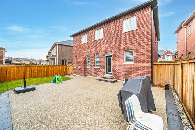242 Humphrey St, House detached with 3 bedrooms, 3 bathrooms and 4 parking in Hamilton ON | Image 35