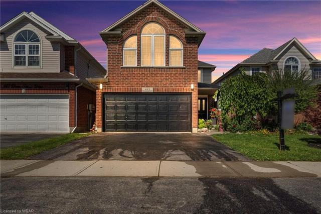 483 Doon South Drive, House detached with 6 bedrooms, 3 bathrooms and 4 parking in Kitchener ON | Image 1