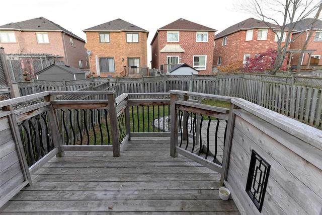 34 Forestgrove Circ, House detached with 3 bedrooms, 3 bathrooms and 5 parking in Brampton ON | Image 7