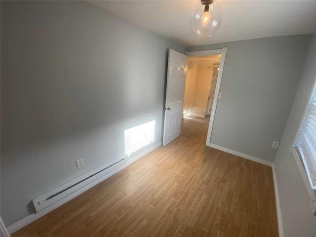 38 Milton St, House detached with 2 bedrooms, 1 bathrooms and 1 parking in Toronto ON | Image 6