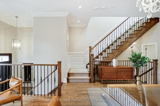 174 Glengarry Ave, House detached with 4 bedrooms, 4 bathrooms and 2 parking in Toronto ON | Image 37