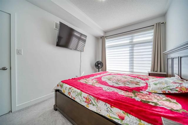 18 Antigonish St, Townhouse with 2 bedrooms, 2 bathrooms and 2 parking in Vaughan ON | Image 10