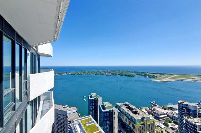 6710 - 88 Harbour St, Condo with 3 bedrooms, 2 bathrooms and 0 parking in Toronto ON | Image 27