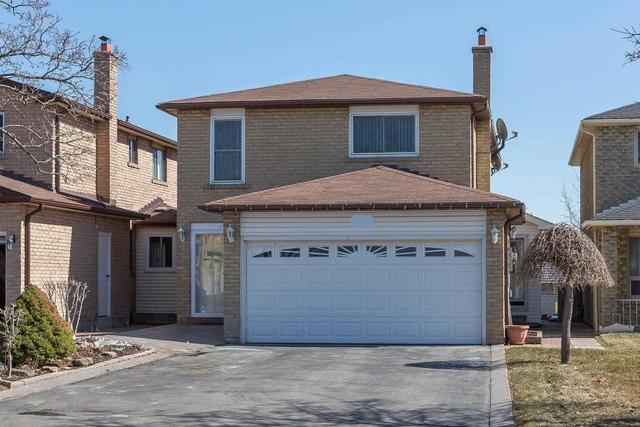 110 Nanport St, House detached with 4 bedrooms, 4 bathrooms and 5 parking in Brampton ON | Image 1