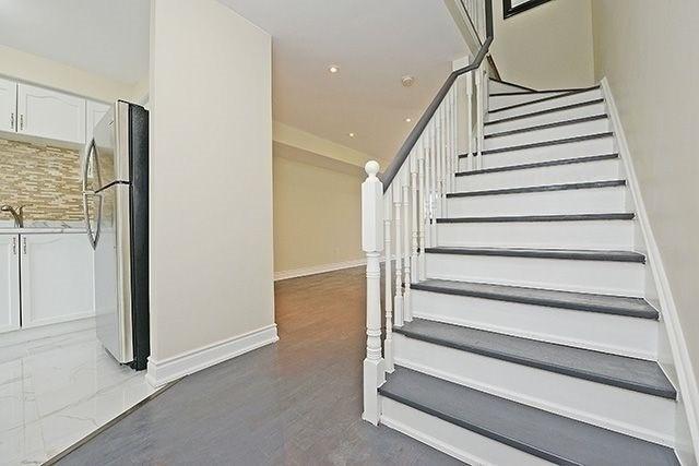 36 - 36 Spadina Rd, House attached with 3 bedrooms, 3 bathrooms and 1 parking in Brampton ON | Image 10