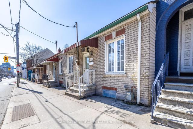 238a Bathurst St, House attached with 3 bedrooms, 2 bathrooms and 2 parking in Toronto ON | Image 38