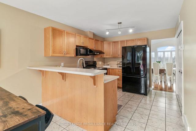 664 Melrose St, House detached with 3 bedrooms, 3 bathrooms and 6 parking in Kingston ON | Image 11