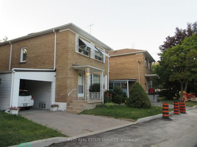 24 Fern Ave, House detached with 3 bedrooms, 2 bathrooms and 2 parking in Toronto ON | Image 12