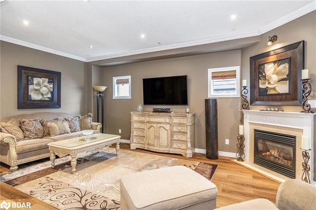 26 Pepin Court, House detached with 5 bedrooms, 4 bathrooms and 6 parking in Barrie ON | Image 11