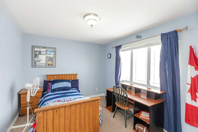 4 Brenchin Cres, House detached with 4 bedrooms, 3 bathrooms and 9 parking in Oro Medonte ON | Image 7