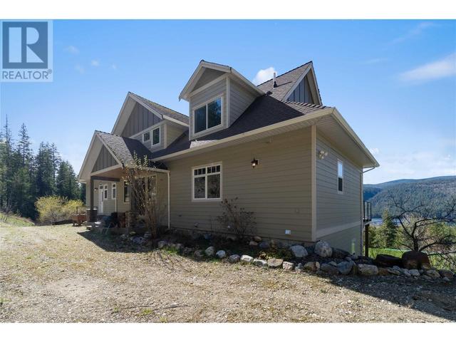 8097 Seed Road, House detached with 5 bedrooms, 4 bathrooms and 4 parking in North Okanagan F BC | Image 13