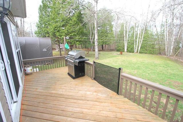 7222 Highway 35 Rd, House detached with 2 bedrooms, 1 bathrooms and 10 parking in Kawartha Lakes ON | Image 21