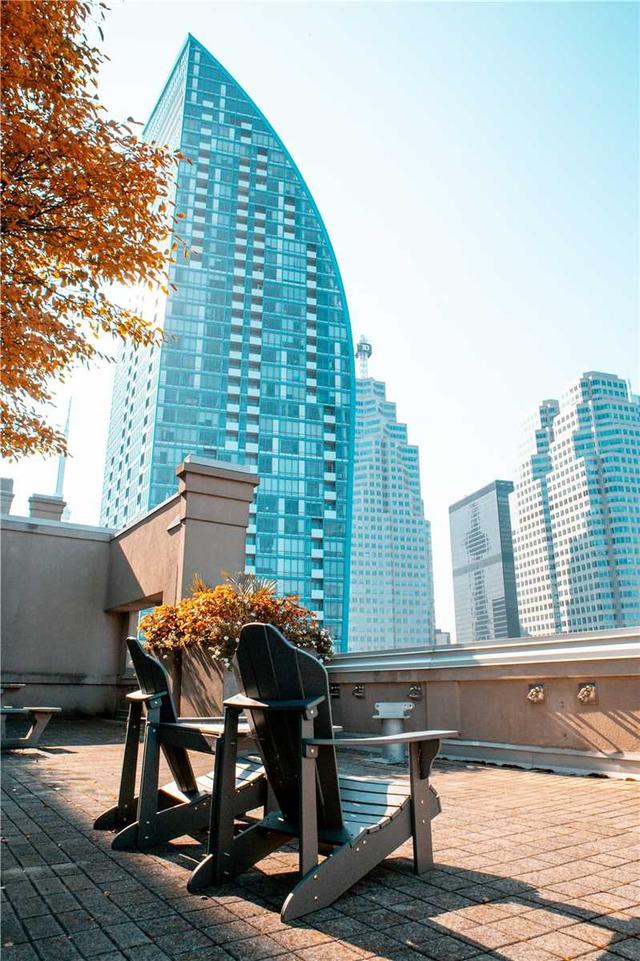 3115 - 25 The Esplanade St, Condo with 2 bedrooms, 2 bathrooms and 0 parking in Toronto ON | Image 24