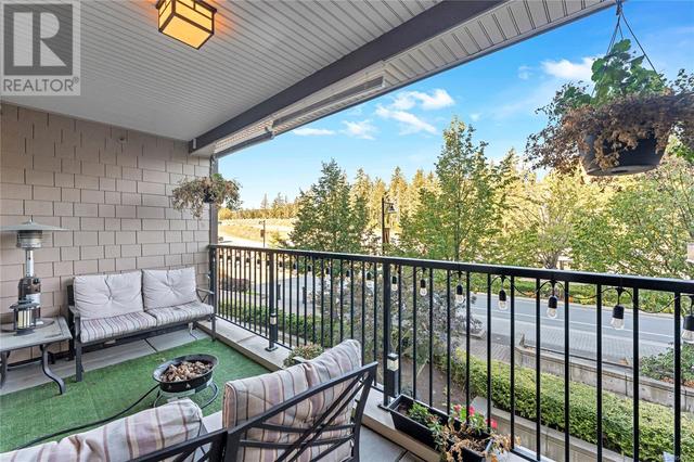 217 - 1335 Bear Mountain Pkwy, Condo with 2 bedrooms, 2 bathrooms and 1 parking in Langford BC | Image 9