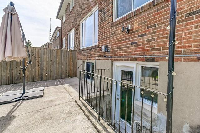 626 Tedwyn Dr, House semidetached with 3 bedrooms, 3 bathrooms and 3 parking in Mississauga ON | Image 30