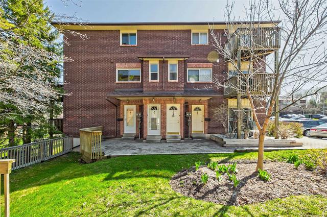 4 - 21 Meadow Lane, Townhouse with 2 bedrooms, 1 bathrooms and 1 parking in Barrie ON | Image 12